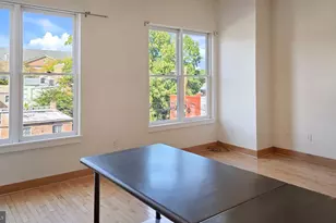 326 8th St NE, Washington, DC 20002 - Photo 8
