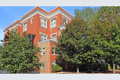 326 8th Street NE #302, Washington, DC 20002 - Photo 2