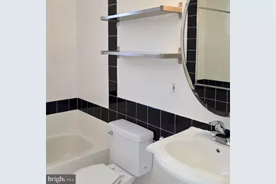 326 8th Street NE #302, Washington, DC 20002 - Photo 10