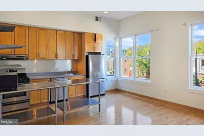 326 8th Street NE #302, Washington, DC 20002 - Photo 6