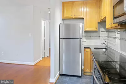 1815 A Street SE #101, Washington, DC 20003 - Photo 4