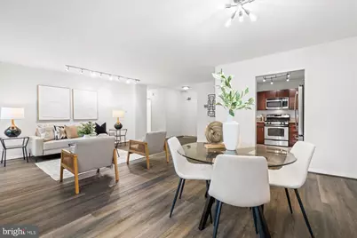 3001 Veazey Terrace NW #104, Washington, DC 20008 - Photo 4