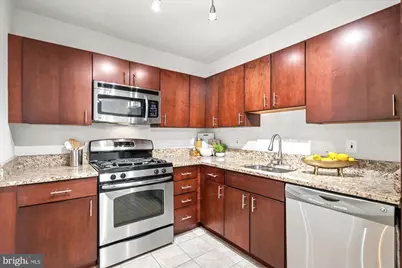 3001 Veazey Terrace NW #104, Washington, DC 20008 - Photo 8