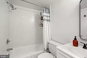 3001 Veazey Terrace NW, Washington, DC 20008 - Photo 16