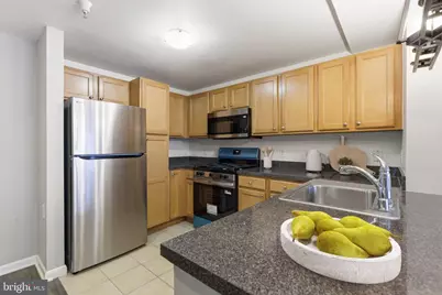 350 G Street SW #N216, Washington, DC 20024 - Photo 4
