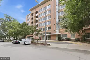 350 G St SW, Washington, DC 20024 - Photo 2