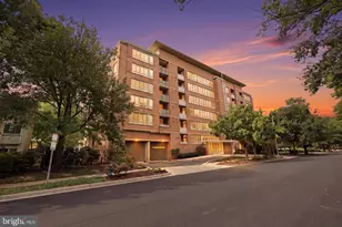 350 G St SW, Washington, DC 20024 - Photo 1
