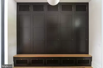 639 E Street SE, Washington, DC 20003 - Photo 4