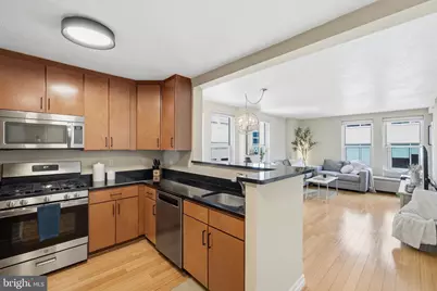 915 E E Street NW #1101, Washington, DC 20004 - Photo 1