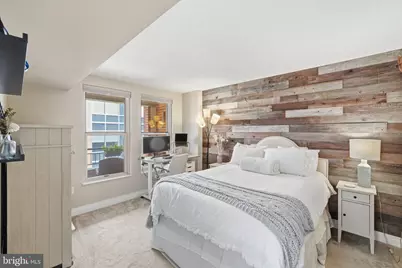 915 E E Street NW #1101, Washington, DC 20004 - Photo 12