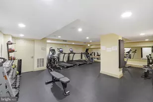 915 E E Street NW, Washington, DC 20004 - Photo 18