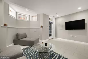 1135 6th St NW, Washington, DC 20001 - Photo 8