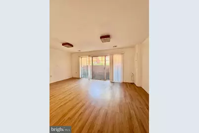 719 6th Street SW, Washington, DC 20024 - Photo 24