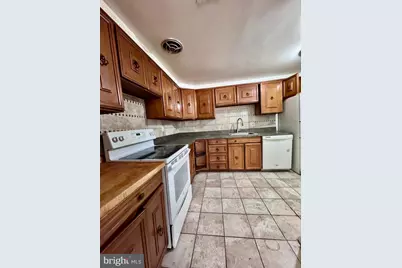 719 6th Street SW, Washington, DC 20024 - Photo 8