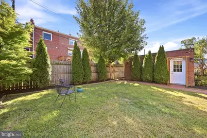 1346 Somerset Place NW, Washington, DC 20011 - Photo 32