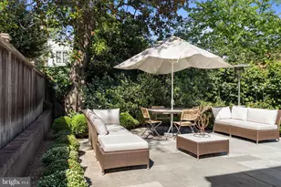 3013 Dumbarton St NW, Washington, DC 20007 - Photo 18