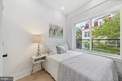 1650 Columbia Road NW #301, Washington, DC 20009 - Photo 8