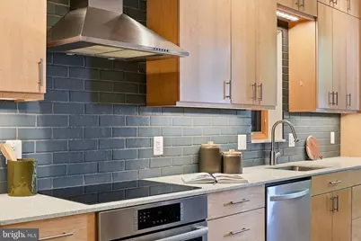 2204 Flagler Place NW, Washington, DC 20001 - Photo 10
