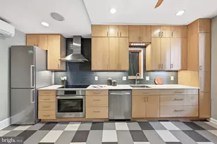 2204 Flagler Pl NW, Washington, DC 20001 - Photo 14
