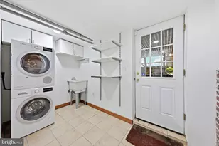 2204 Flagler Pl NW, Washington, DC 20001 - Photo 30