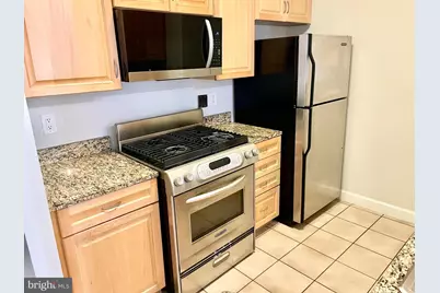 1111 25th Street NW #815, Washington, DC 20037 - Photo 6