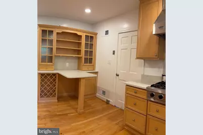 4242 Mathewson Drive NW, Washington, DC 20011 - Photo 8