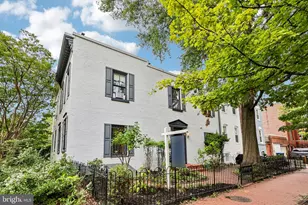641 Independence Ave SE, Washington, DC 20003 - Photo 2