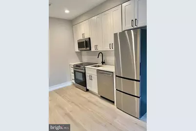 1016 17th Place NE #6, Washington, DC 20002 - Photo 2