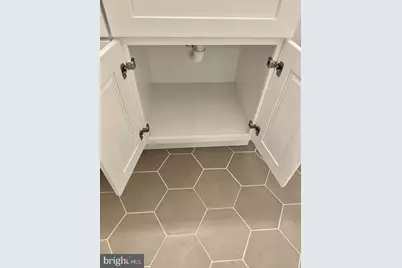 1016 17th Place NE #6, Washington, DC 20002 - Photo 10