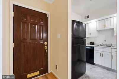 1074 Paper Mill Court NW #1074, Washington, DC 20007 - Photo 4