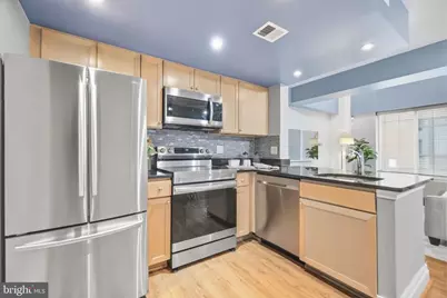 1225 13th Street NW #110, Washington, DC 20005 - Photo 4