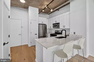 1300 N NW, Washington, DC 20005 - Photo 4