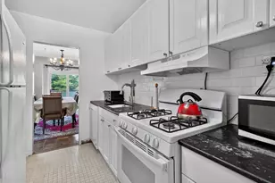 4201 Cathedral Ave NW, Washington, DC 20016 - Photo 6