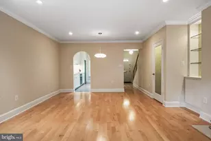 3217 Sutton Pl NW, Washington, DC 20016 - Photo 18