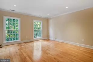 3217 Sutton Pl NW, Washington, DC 20016 - Photo 12