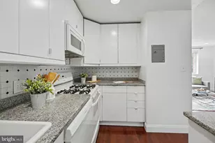 2710 Macomb St NW, Washington, DC 20008 - Photo 18