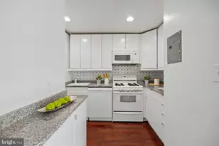 2710 Macomb St NW, Washington, DC 20008 - Photo 16