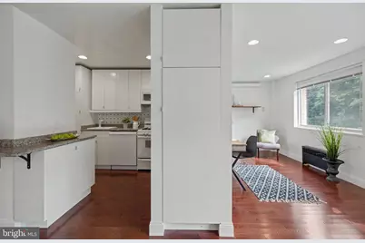2710 Macomb Street NW #310, Washington, DC 20008 - Photo 20