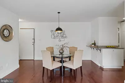 2710 Macomb Street NW #310, Washington, DC 20008 - Photo 12