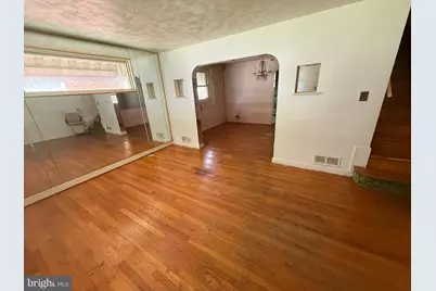 125 48th Place NE, Washington, DC 20019 - Photo 2