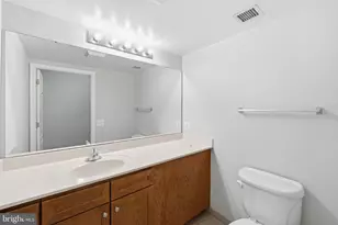 631 D Street NW, Washington, DC 20004 - Photo 8