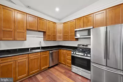 936 Madison Street NW #201, Washington, DC 20011 - Photo 8