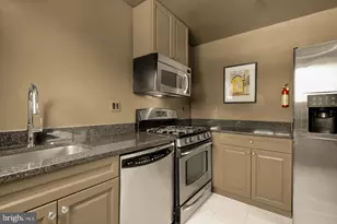 2725 39th Street NW, Washington, DC 20007 - Photo 10