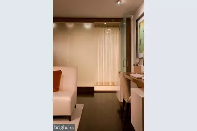 2725 39th Street NW #402, Washington, DC 20007 - Photo 12