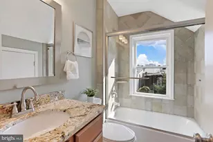 215 T St NE, Washington, DC 20002 - Photo 20