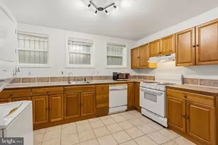 3865 Halley Terrace SE, Washington, DC 20032 - Photo 12