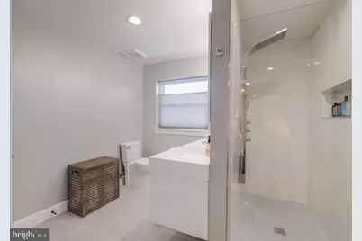 1433 K Street SE #101, Washington, DC 20003 - Photo 16