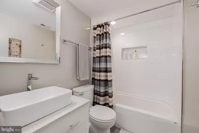 1433 K Street SE #101, Washington, DC 20003 - Photo 20