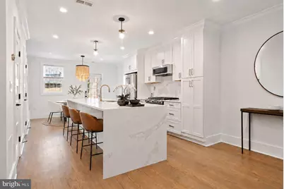 477 Ridge Street NW, Washington, DC 20001 - Photo 2