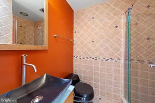 2415 I St NW, Washington, DC 20037 - Photo 6